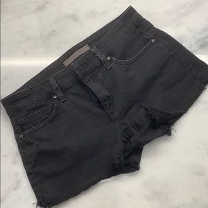 Joe’s Jeans Black Denim Cutoff shorts size 26